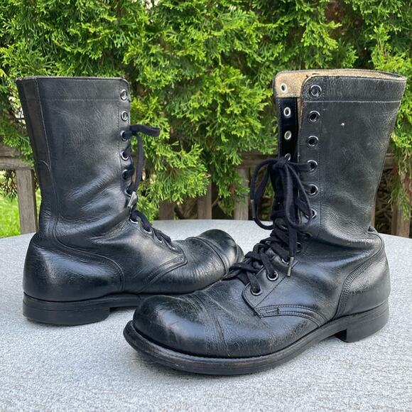 10.5R Vintage US Army Leather Combat Boots READ